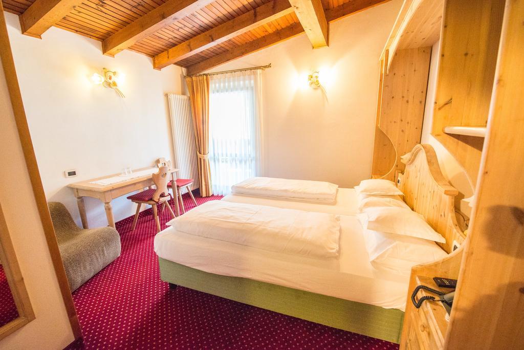 Hotel Garni Norma مادونا دي كامبيليو المظهر الخارجي الصورة